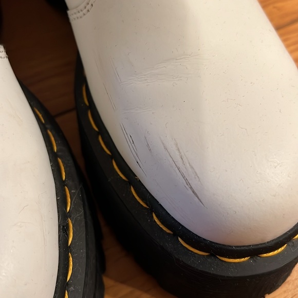 Dr Martens 2976 Platform Chelsea Boot - Picture 3 of 13